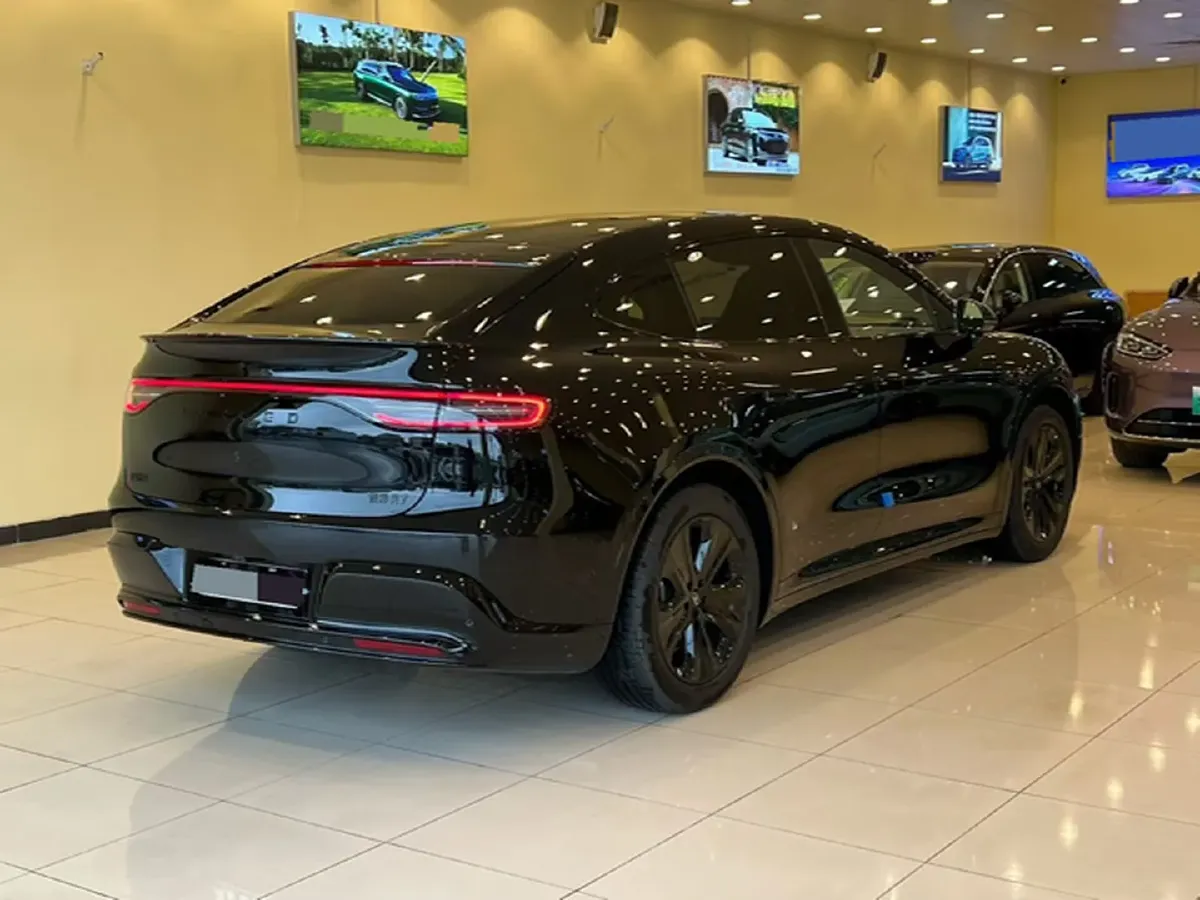 2026 Luxeed R7 REEV 156HP REEV,autocango,china used car exporter,china ev exporter,chinese used car exporter,chinese used ev exporter