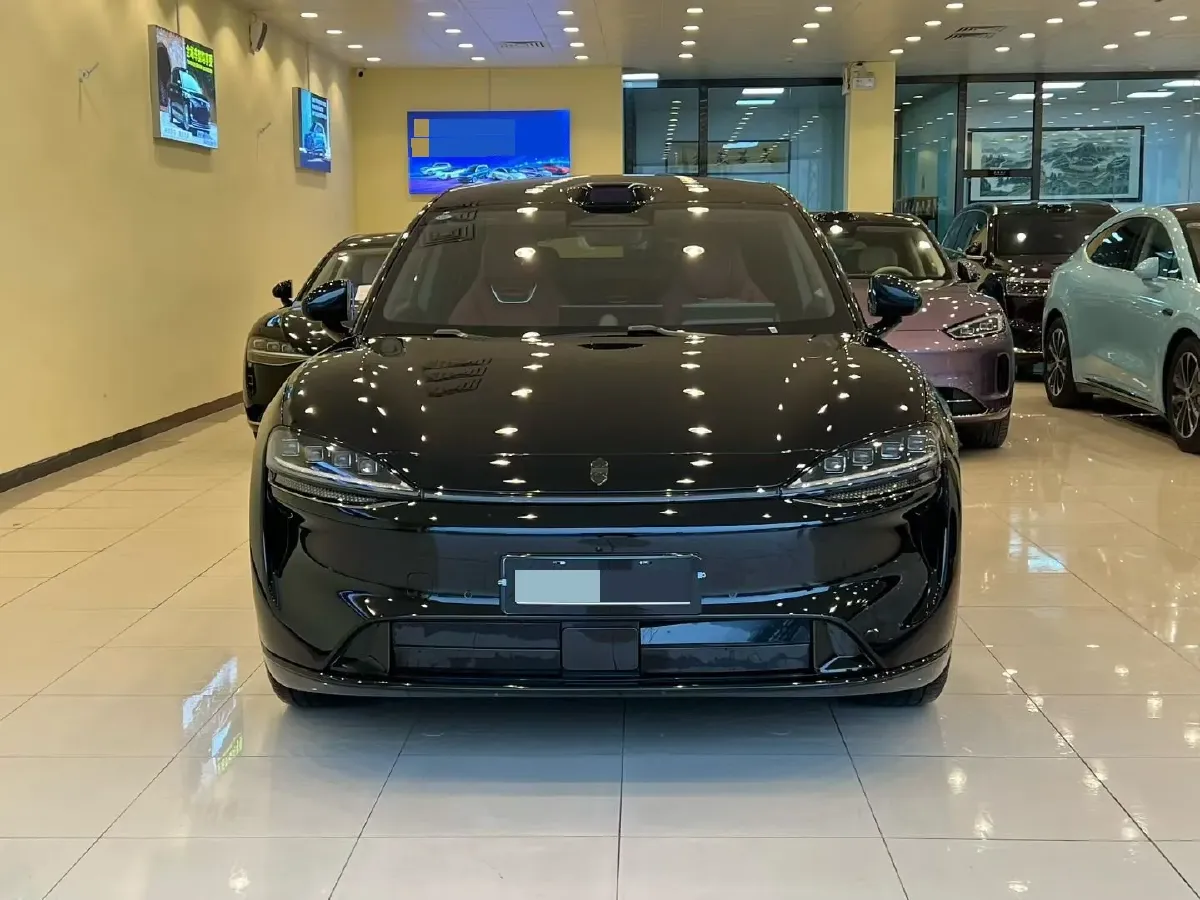 2026 Luxeed R7 REEV 156HP REEV,autocango,china used car exporter,china ev exporter,chinese used car exporter,chinese used ev exporter