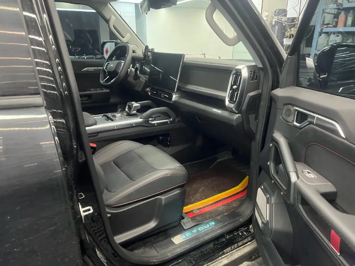 2023 Jetour Traveller 2.0T 254HP L4 8AT,autocango,china used car exporter,china ev exporter,chinese used car exporter,chinese used ev exporter