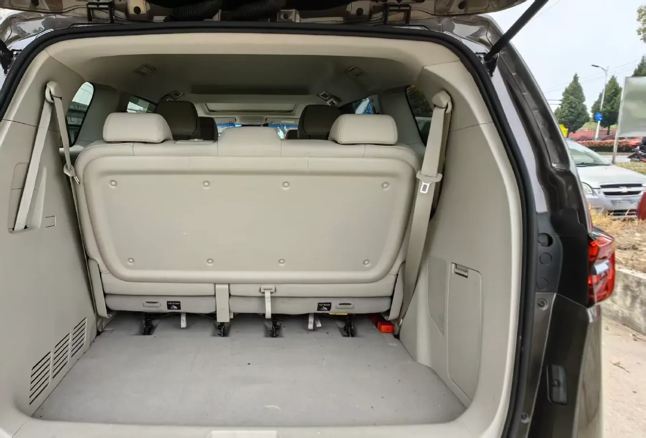 2021 Buick GL8 2.0T 237HP L4 9AT,autocango,china used car exporter,china ev exporter,chinese used car exporter,chinese used ev exporter