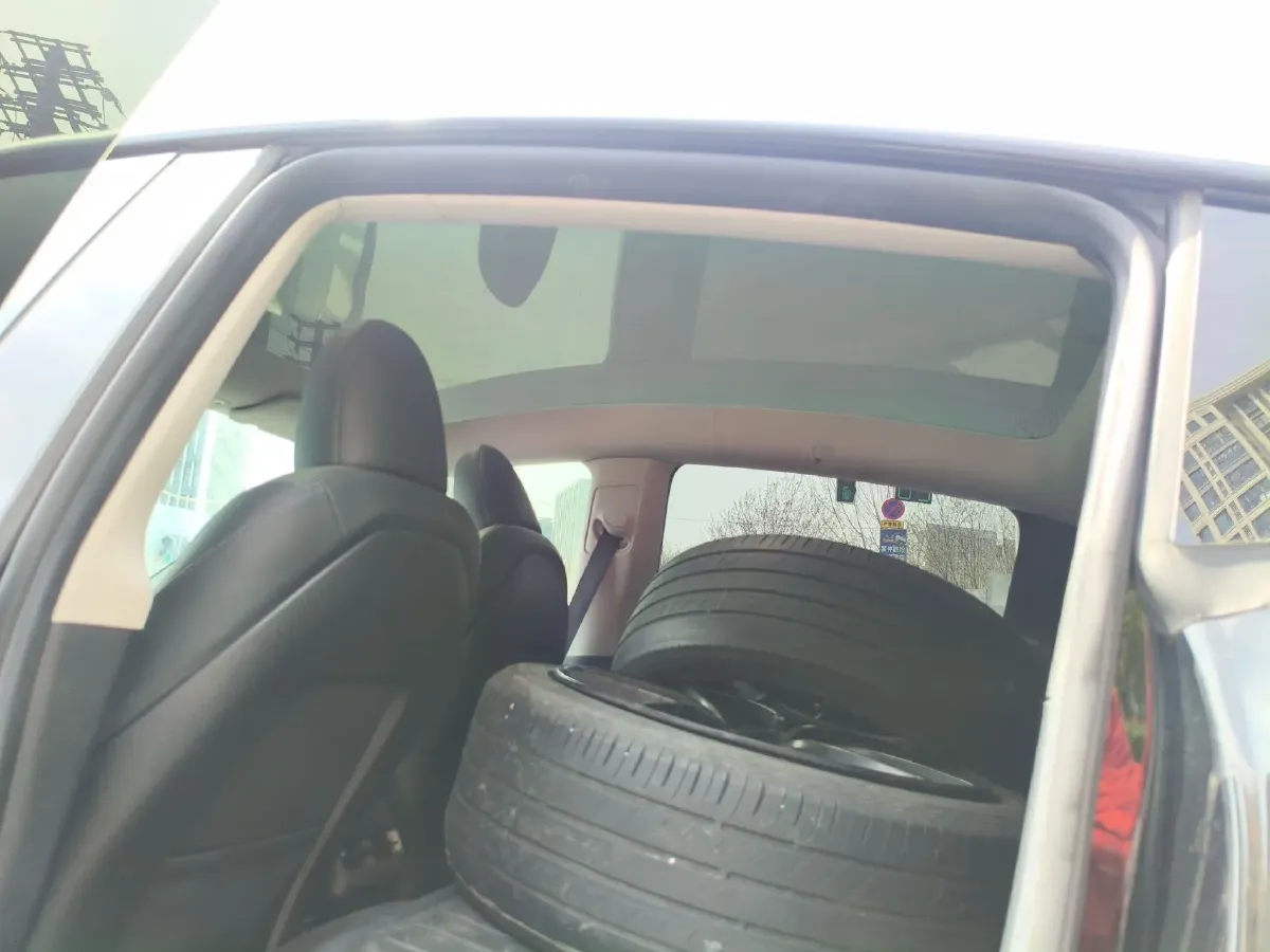 2022 Tesla Model Y BEV 60KWH,autocango,china used car exporter,china ev exporter,chinese used car exporter,chinese used ev exporter