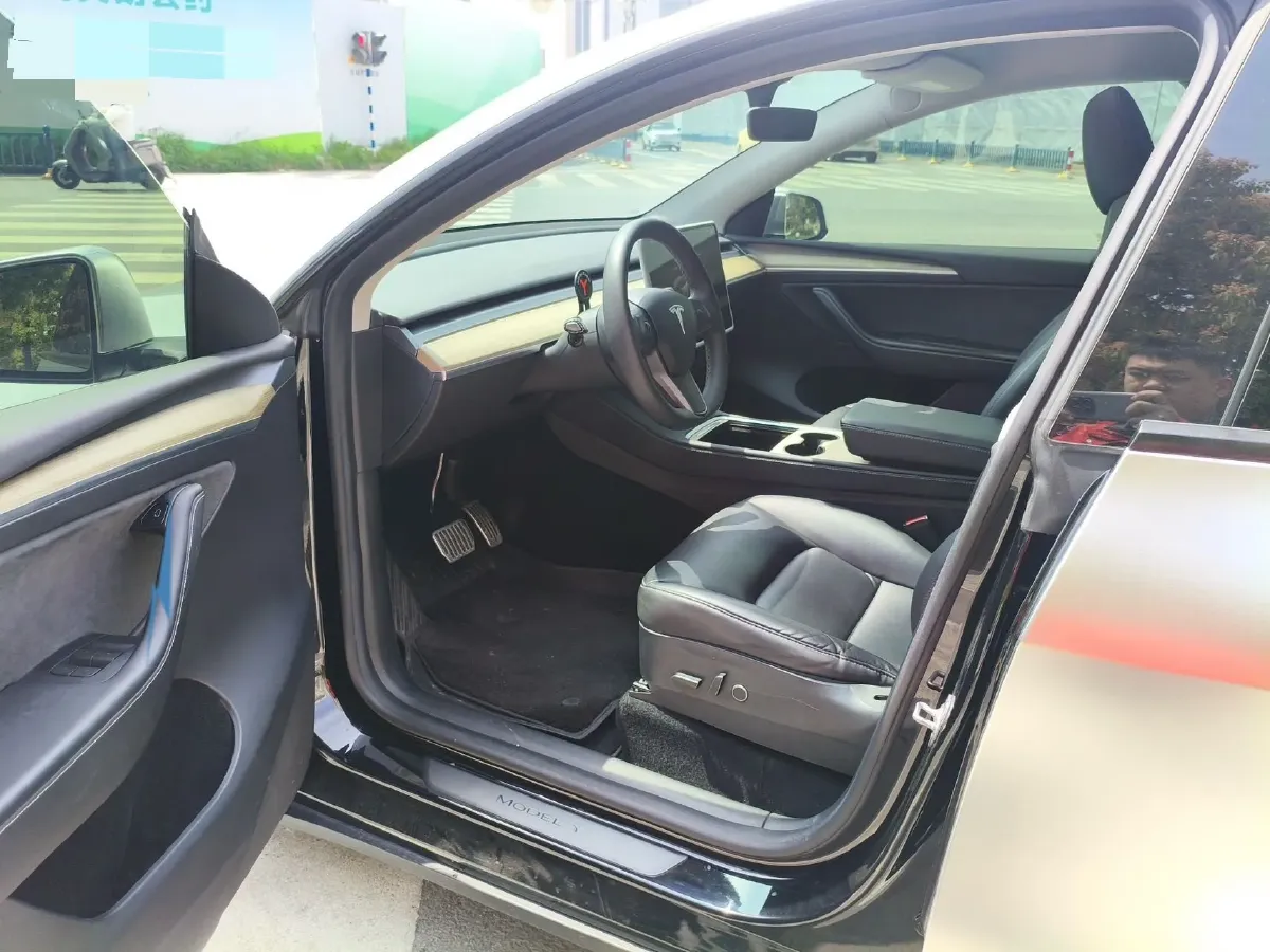 2022 Tesla Model Y BEV 60KWH,autocango,china used car exporter,china ev exporter,chinese used car exporter,chinese used ev exporter