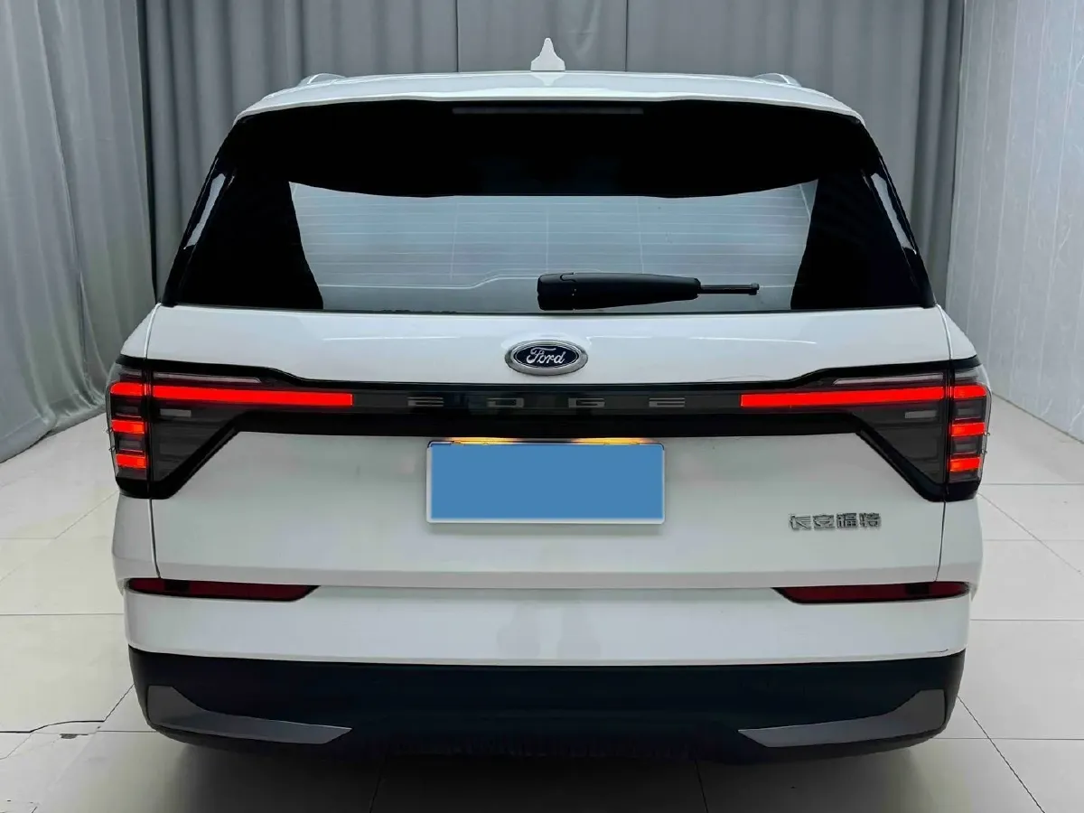 2023 Ford Edge 2.0T 252HP L4 8AT,autocango,china used car exporter,china ev exporter,chinese used car exporter,chinese used ev exporter