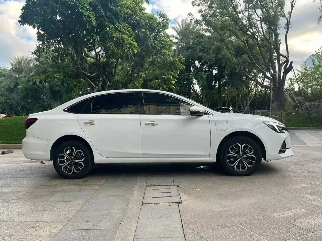 2022 Roewe RX5 eMAX 1.5T 169HP L4 AMT PHEV 16.6KWH,autocango,china used car exporter,china ev exporter,chinese used car exporter,chinese used ev exporter