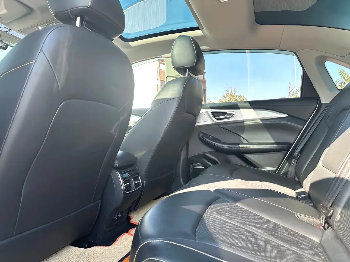 2021 Roewe RX5 1.5T 181HP L4 7DCT,autocango,china used car exporter,china ev exporter,chinese used car exporter,chinese used ev exporter