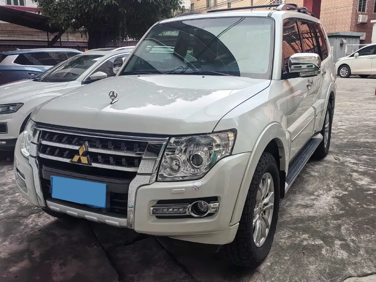 2017 Land Rover Range Rover Evoque 2.0T 241HP L4 9AT,autocango,china used car exporter,china ev exporter,chinese used car exporter,chinese used ev exporter