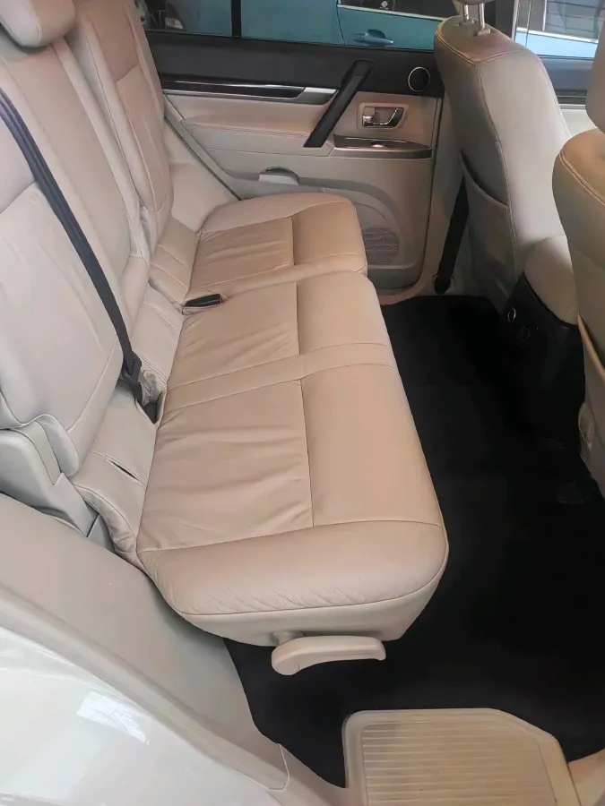 2017 Land Rover Range Rover Evoque 2.0T 241HP L4 9AT,autocango,china used car exporter,china ev exporter,chinese used car exporter,chinese used ev exporter