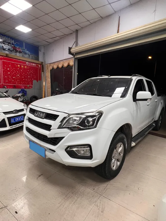 2020 Isuzu RE-MAX Jim 2.4T 211HP L4 5MT,autocango,china used car exporter,china ev exporter,chinese used car exporter,chinese used ev exporter