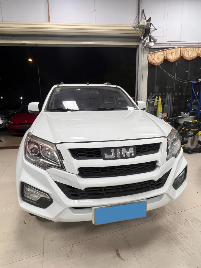 2020 Isuzu RE-MAX Jim 2.4T 211HP L4 5MT,autocango,china used car exporter,china ev exporter,chinese used car exporter,chinese used ev exporter