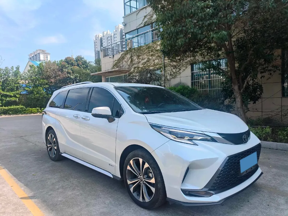 2024 Toyota Granvia 2.5L 189HP L4 E-CVT Hybrid,autocango,china used car exporter,china ev exporter,chinese used car exporter,chinese used ev exporter