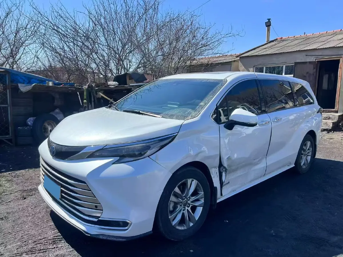 2023 Toyota Sienna 2.5L 189HP L4 E-CVT Hybrid,autocango,china used car exporter,china ev exporter,chinese used car exporter,chinese used ev exporter