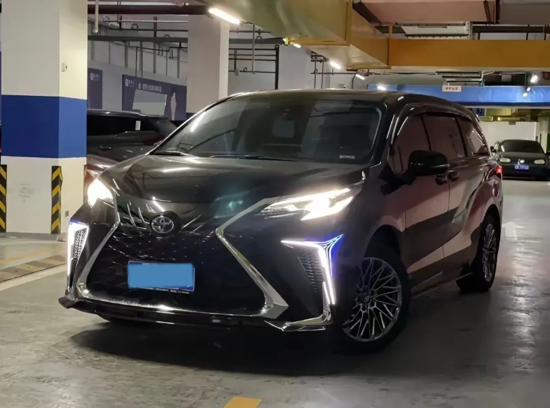 2023 Toyota Sienna 2.5L 189HP L4 E-CVT Hybrid,autocango,china used car exporter,china ev exporter,chinese used car exporter,chinese used ev exporter