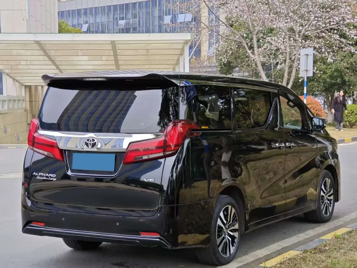 2018 Toyota Alphard 3.5L 301HP V6 8AT,autocango,china used car exporter,china ev exporter,chinese used car exporter,chinese used ev exporter