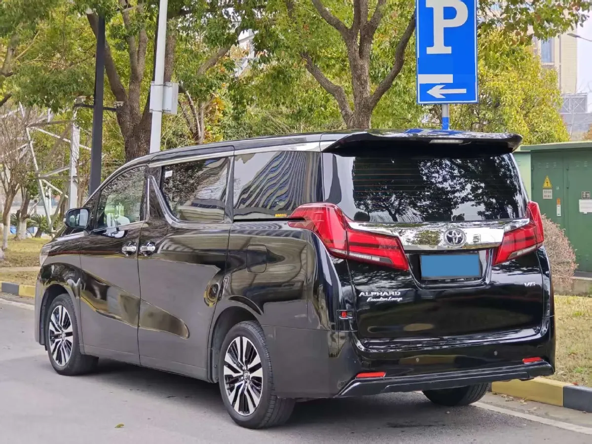 2018 Toyota Alphard 3.5L 301HP V6 8AT,autocango,china used car exporter,china ev exporter,chinese used car exporter,chinese used ev exporter