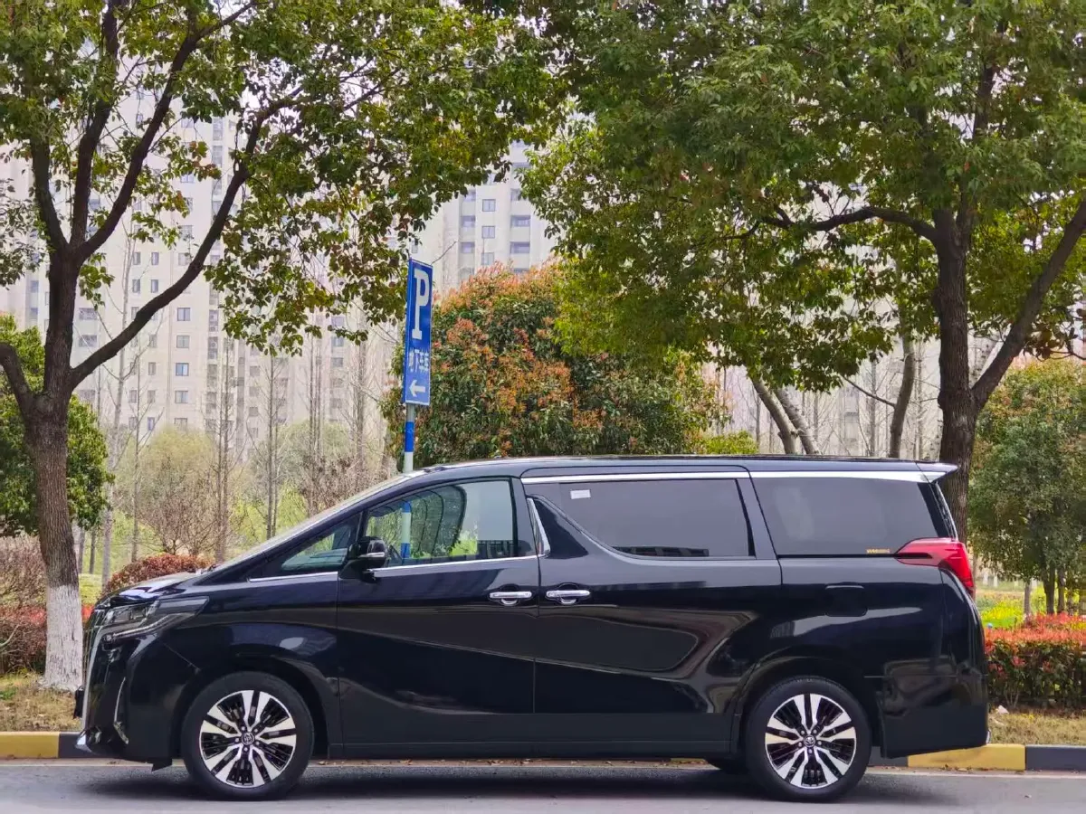 2018 Toyota Alphard 3.5L 301HP V6 8AT,autocango,china used car exporter,china ev exporter,chinese used car exporter,chinese used ev exporter