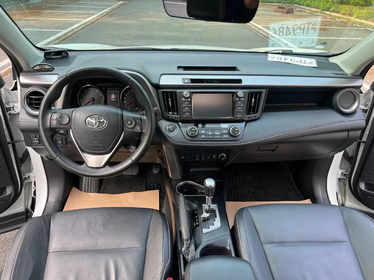 2016 Mitsubishi Outlander 2.0L 150HP L4 CVT,autocango,china used car exporter,china ev exporter,chinese used car exporter,chinese used ev exporter