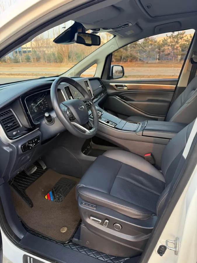 2021 GAC Trumpchi M8 2.0T 252HP L4 8AT,autocango,china used car exporter,china ev exporter,chinese used car exporter,chinese used ev exporter