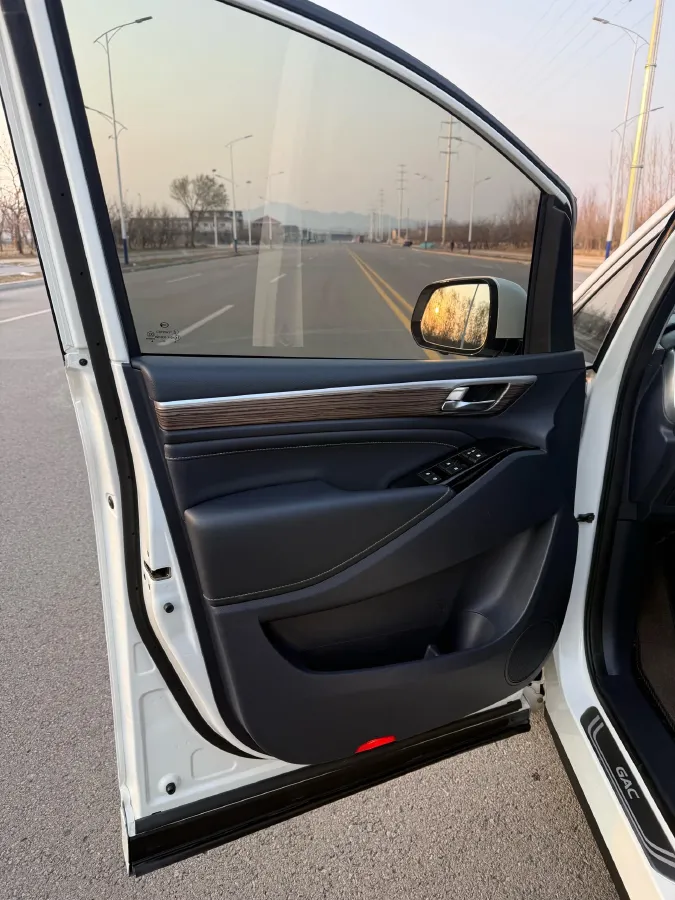 2021 GAC Trumpchi M8 2.0T 252HP L4 8AT,autocango,china used car exporter,china ev exporter,chinese used car exporter,chinese used ev exporter