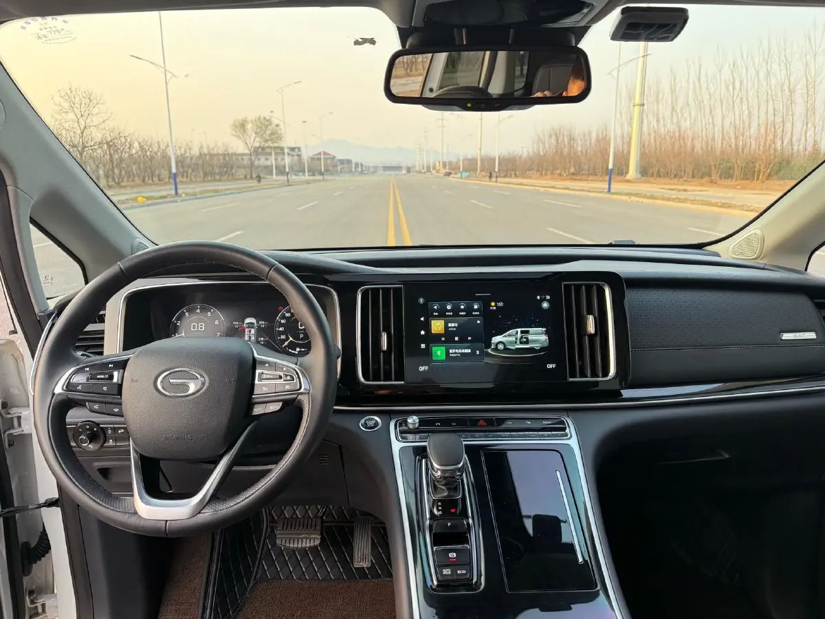 2021 GAC Trumpchi M8 2.0T 252HP L4 8AT,autocango,china used car exporter,china ev exporter,chinese used car exporter,chinese used ev exporter