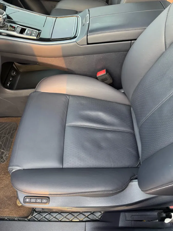 2021 GAC Trumpchi M8 2.0T 252HP L4 8AT,autocango,china used car exporter,china ev exporter,chinese used car exporter,chinese used ev exporter