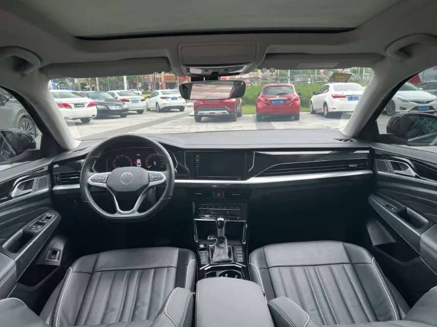 2022 Skoda Kodiak GT 2.0T 186HP L4 7DCT,autocango,china used car exporter,china ev exporter,chinese used car exporter,chinese used ev exporter