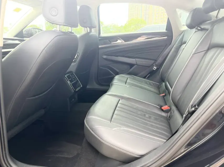 2022 Skoda Kodiak GT 2.0T 186HP L4 7DCT,autocango,china used car exporter,china ev exporter,chinese used car exporter,chinese used ev exporter