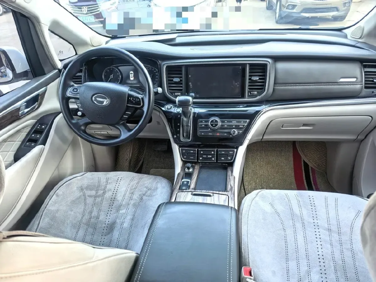 2019 GAC Trumpchi M8 2.0T 201HP L4 6AT,autocango,china used car exporter,china ev exporter,chinese used car exporter,chinese used ev exporter