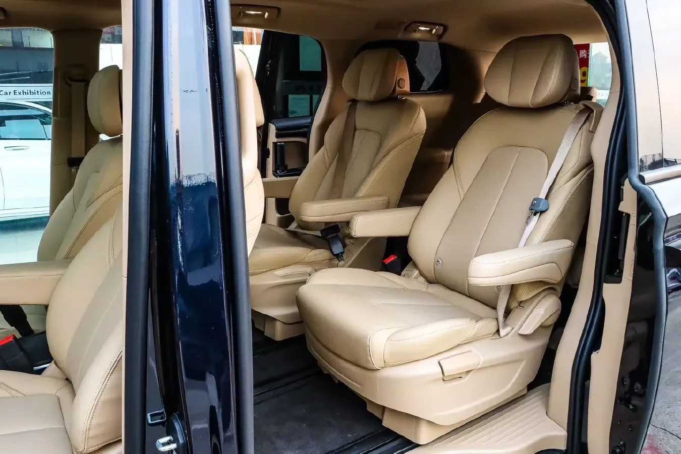 2025 Buick GL8 2.0T 237HP L4 9AT,autocango,china used car exporter,china ev exporter,chinese used car exporter,chinese used ev exporter