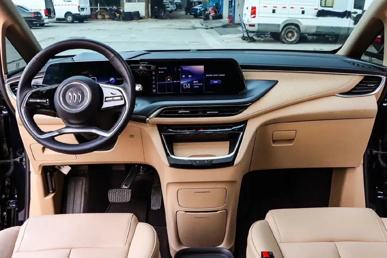 2025 Buick GL8 2.0T 237HP L4 9AT,autocango,china used car exporter,china ev exporter,chinese used car exporter,chinese used ev exporter