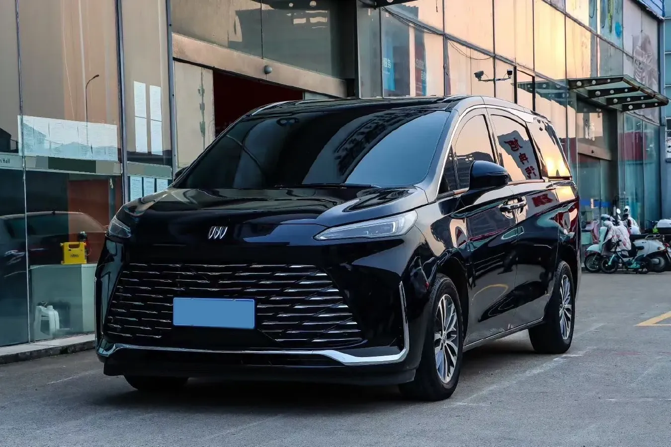 2025 Buick GL8 2.0T 237HP L4 9AT,autocango,china used car exporter,china ev exporter,chinese used car exporter,chinese used ev exporter