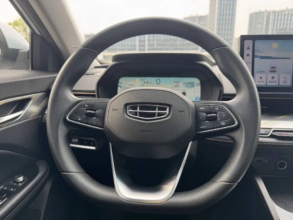 2022 Geely Emgrand L HiP 1.5T 181HP L4 3DHT PHEV 15.5KWH,autocango,china used car exporter,china ev exporter,chinese used car exporter,chinese used ev exporter