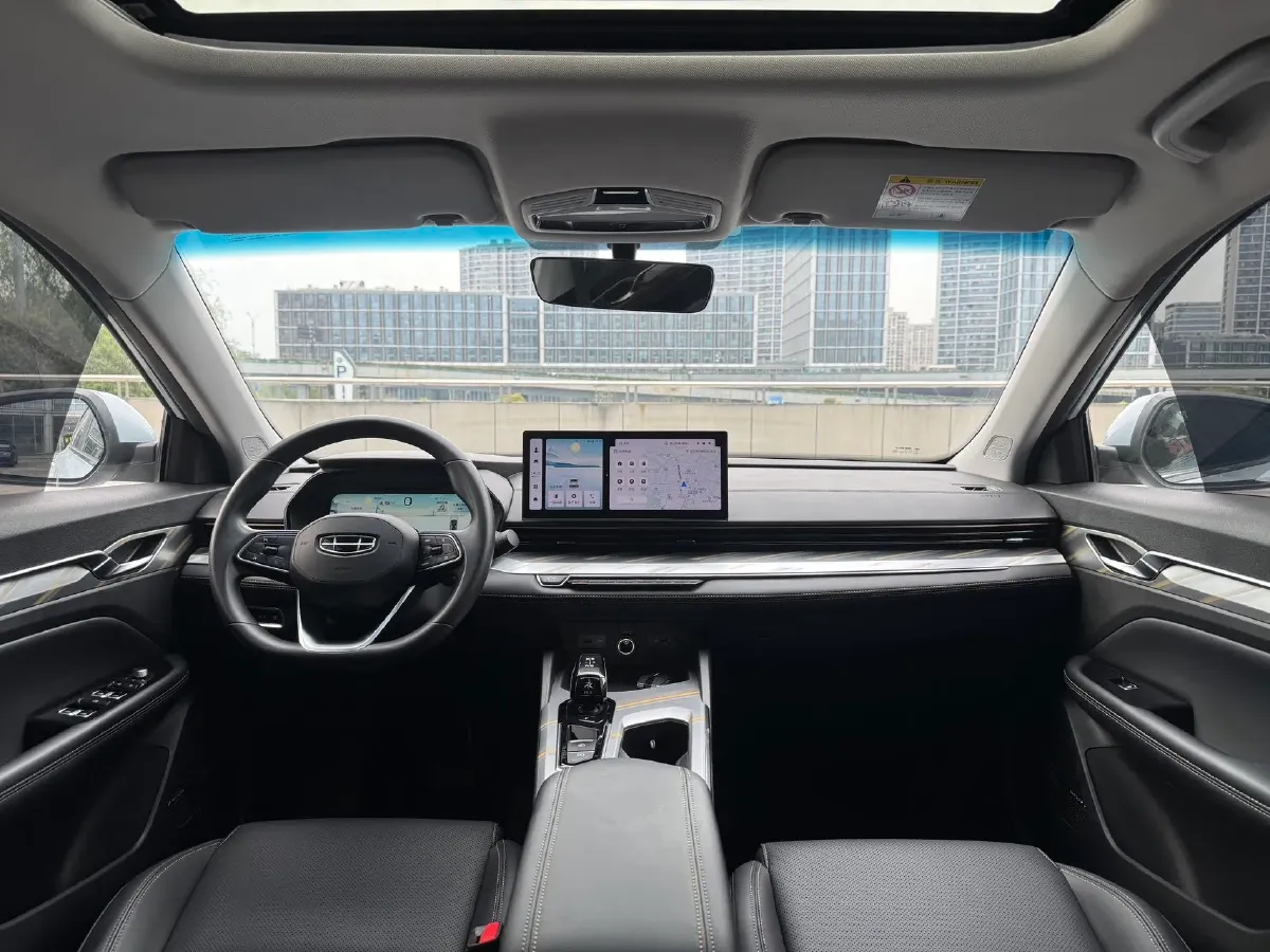 2022 Geely Emgrand L HiP 1.5T 181HP L4 3DHT PHEV 15.5KWH,autocango,china used car exporter,china ev exporter,chinese used car exporter,chinese used ev exporter