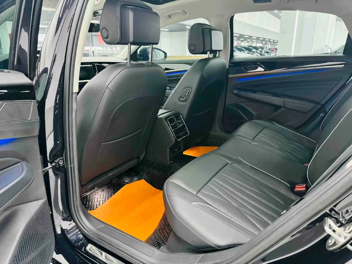 2022 Xpeng P7 BEV 60.2KWH,autocango,china used car exporter,china ev exporter,chinese used car exporter,chinese used ev exporter