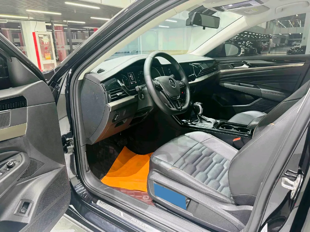 2020 Volkswagen Passat 2.0T 186HP L4 7DCT,autocango,china used car exporter,china ev exporter,chinese used car exporter,chinese used ev exporter
