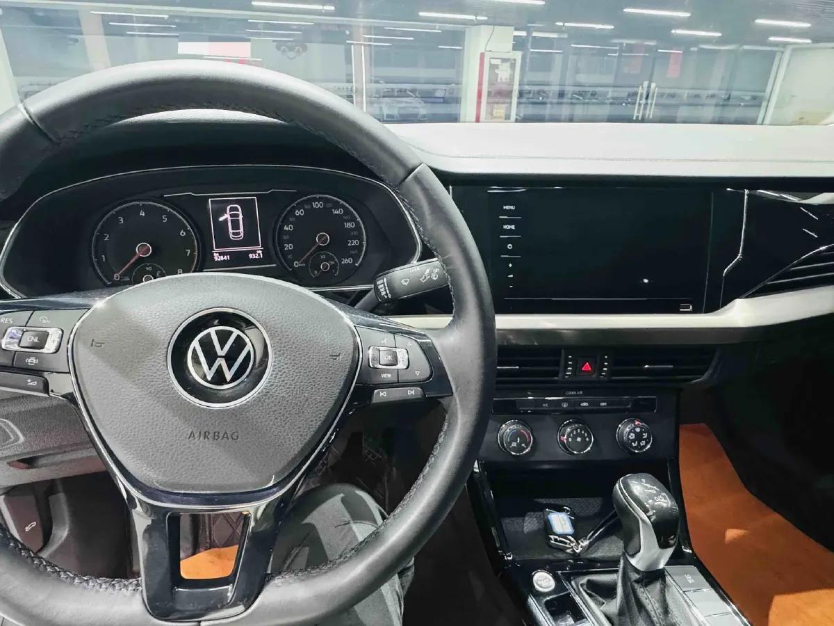 2020 Volkswagen Passat 2.0T 186HP L4 7DCT,autocango,china used car exporter,china ev exporter,chinese used car exporter,chinese used ev exporter