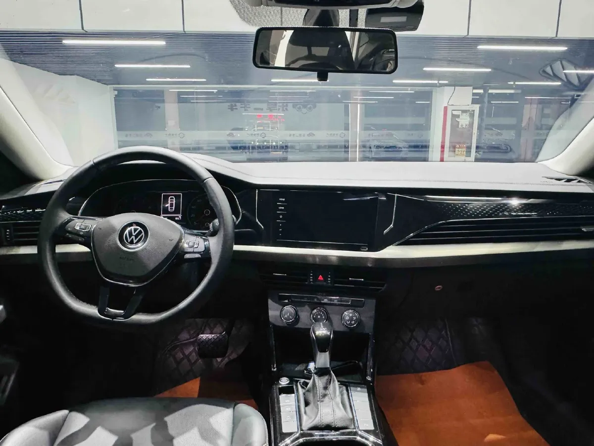 2020 Volkswagen Passat 2.0T 186HP L4 7DCT,autocango,china used car exporter,china ev exporter,chinese used car exporter,chinese used ev exporter