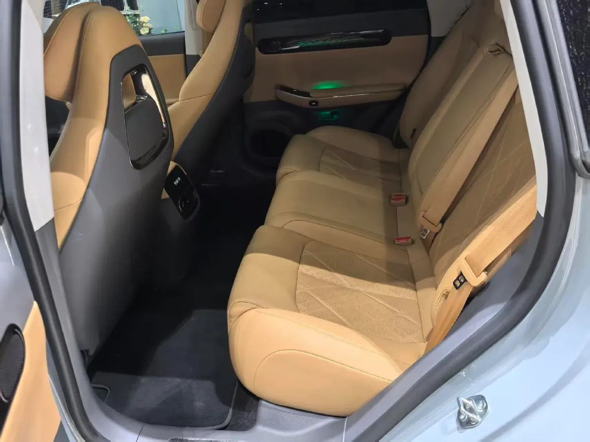 2024 Leapmotor C01 BEV 62.8KWH,autocango,china used car exporter,china ev exporter,chinese used car exporter,chinese used ev exporter