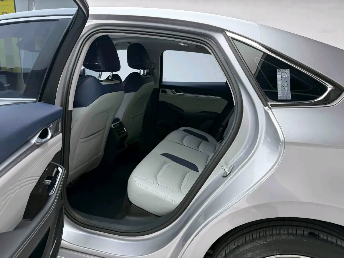 2021 Geely Preface 2.0T 190HP L4 7DCT,autocango,china used car exporter,china ev exporter,chinese used car exporter,chinese used ev exporter