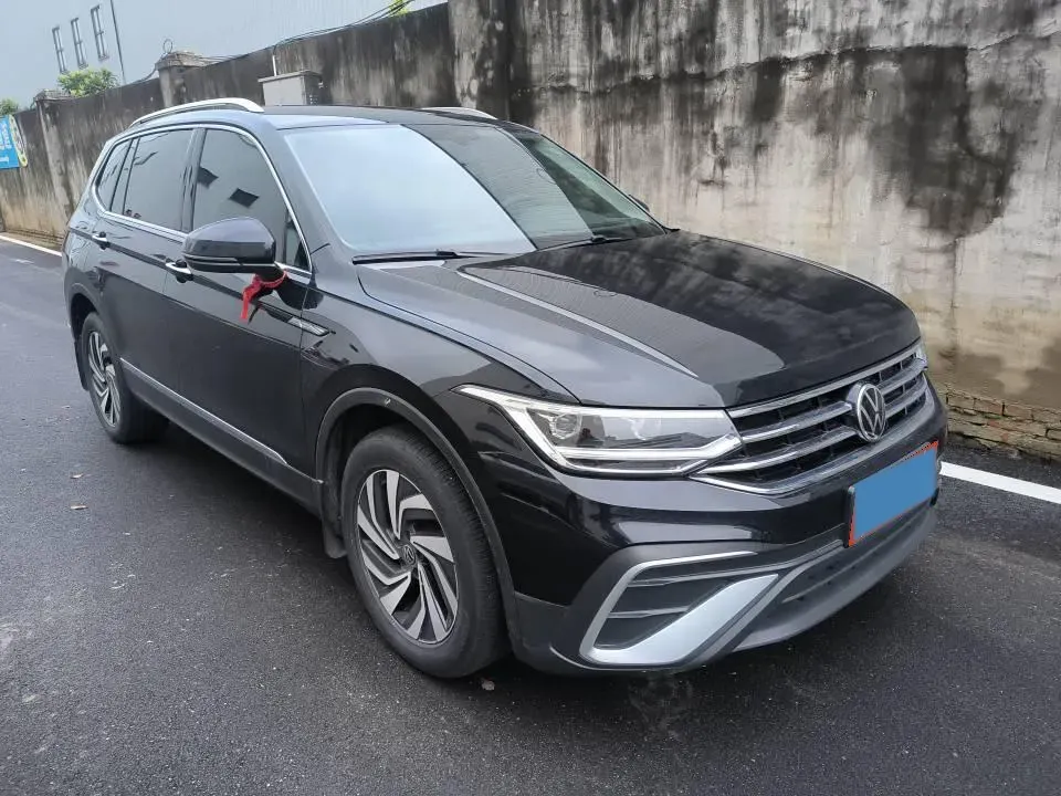 2023 Volkswagen Tiguan L 1.4T 150HP L4 7DCT,autocango,china used car exporter,china ev exporter,chinese used car exporter,chinese used ev exporter