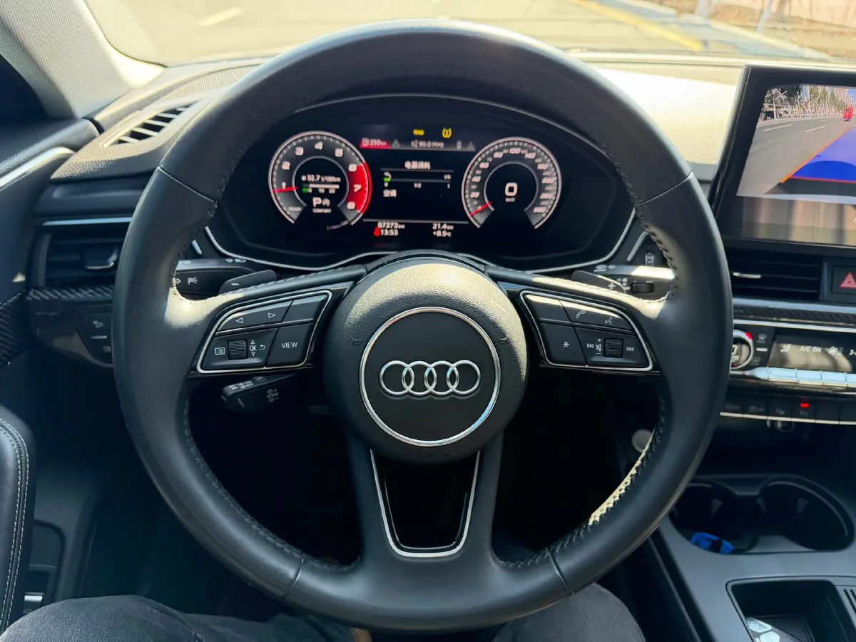 2020 Audi A4L 2.0T 190HP L4 7DCT,autocango,china used car exporter,china ev exporter,chinese used car exporter,chinese used ev exporter