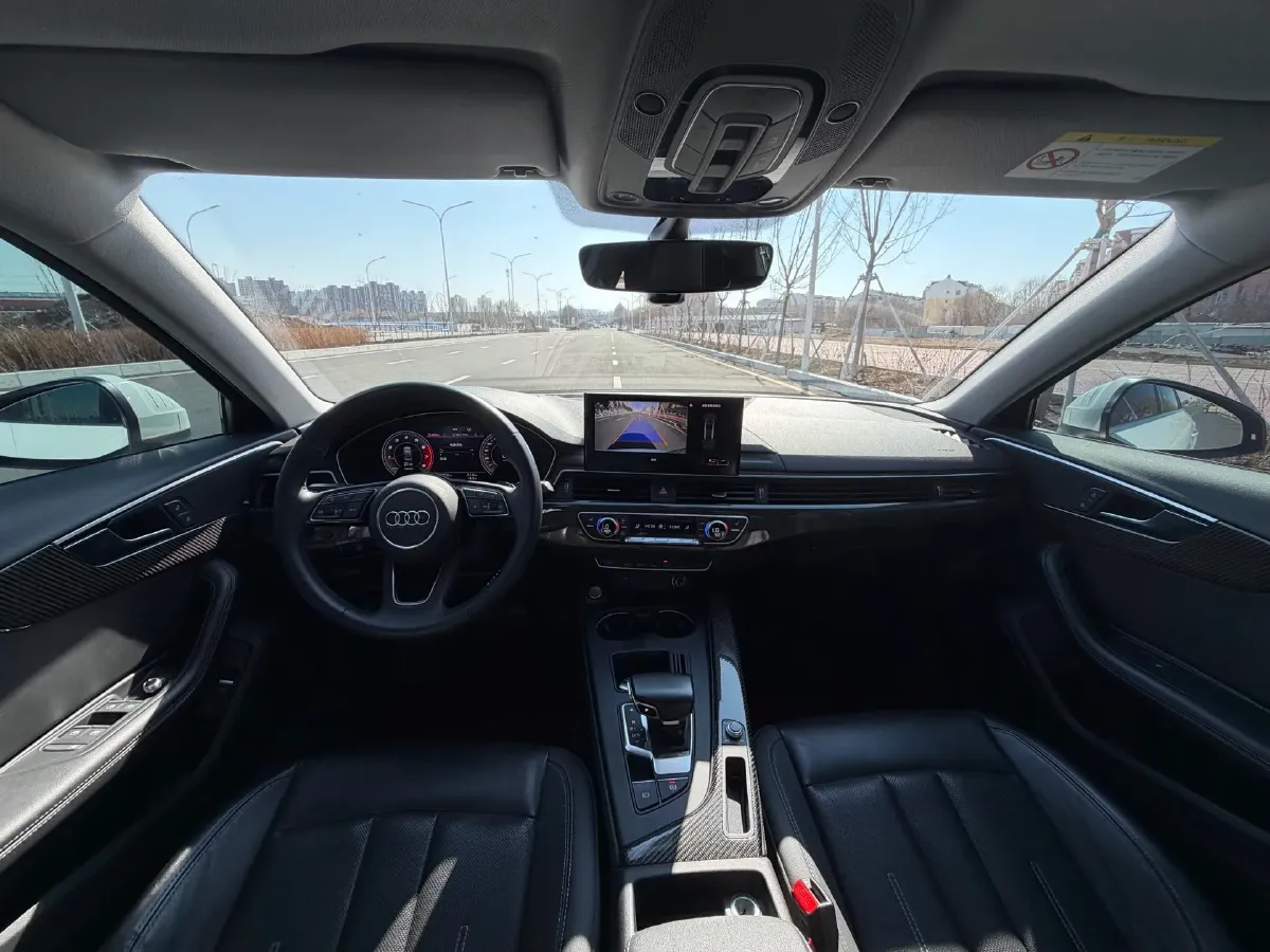 2020 Audi A4L 2.0T 190HP L4 7DCT,autocango,china used car exporter,china ev exporter,chinese used car exporter,chinese used ev exporter