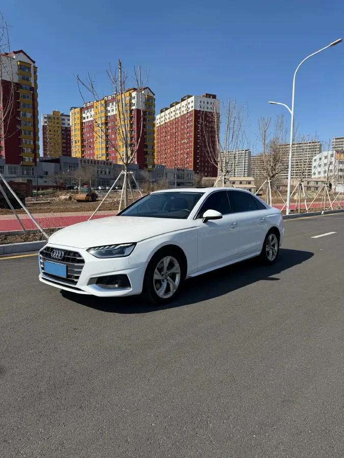 2020 Audi A4L 2.0T 190HP L4 7DCT,autocango,china used car exporter,china ev exporter,chinese used car exporter,chinese used ev exporter