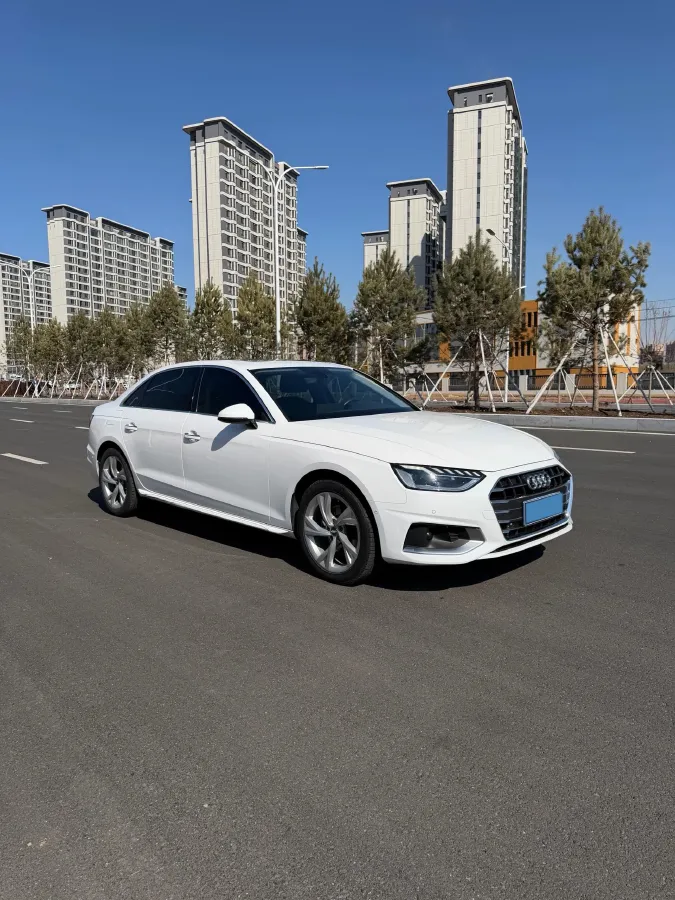 2020 Audi A4L 2.0T 190HP L4 7DCT,autocango,china used car exporter,china ev exporter,chinese used car exporter,chinese used ev exporter