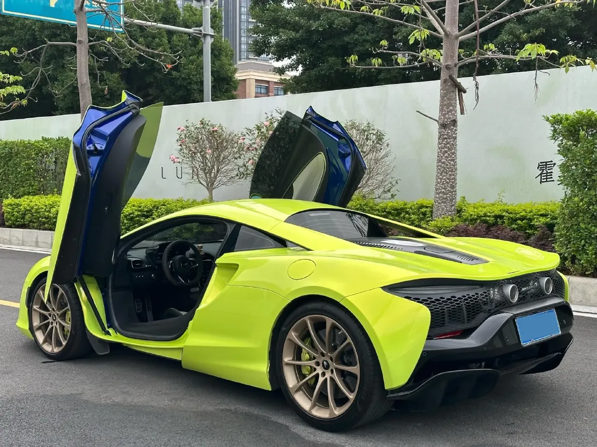 2023 McLaren Artura 3.0T 585HP V6 8DCT PHEV 7.4KWH,autocango,china used car exporter,china ev exporter,chinese used car exporter,chinese used ev exporter