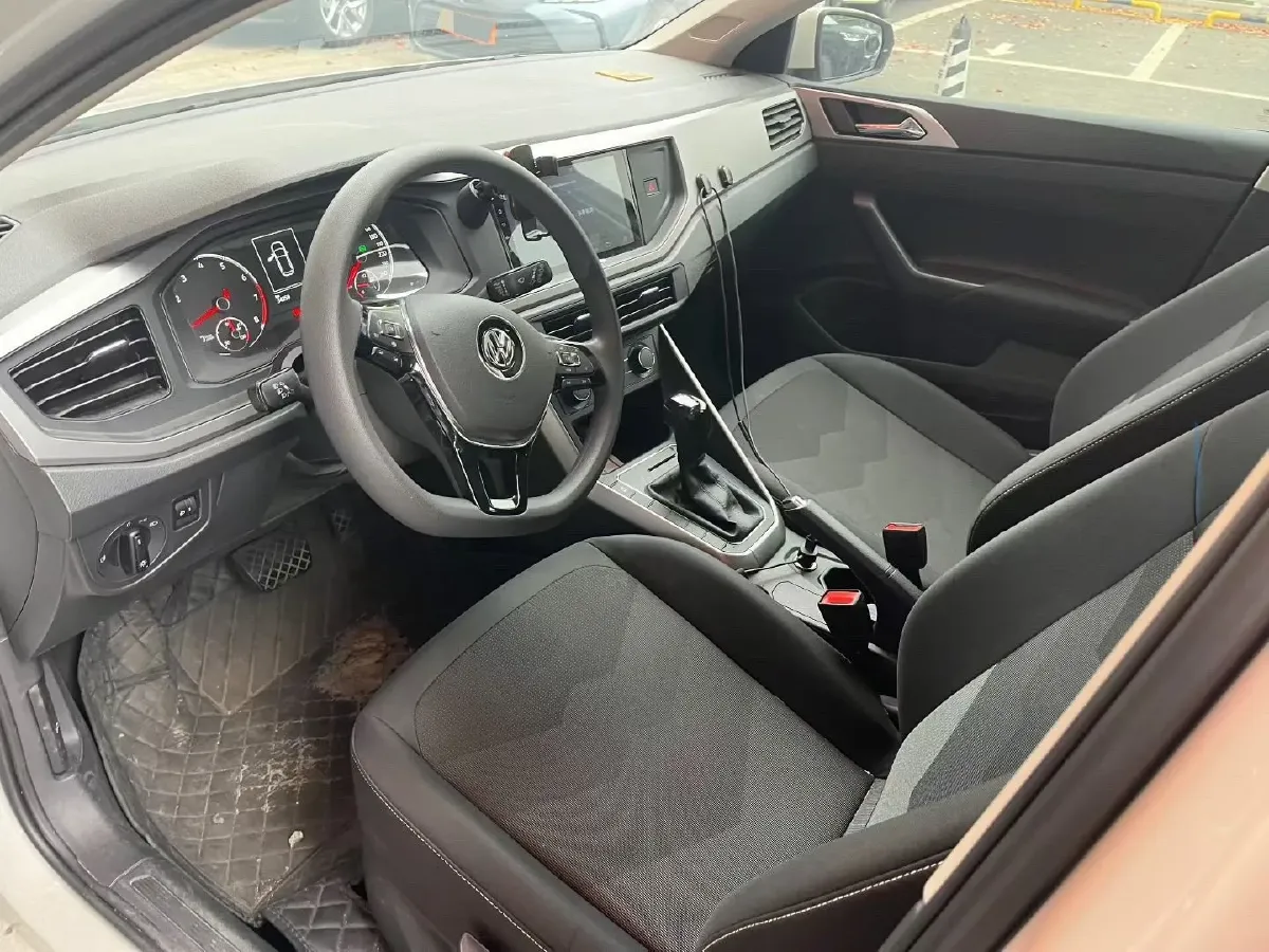 2019 Volkswagen Polo 1.5L 113HP L4 6AT,autocango,china used car exporter,china ev exporter,chinese used car exporter,chinese used ev exporter