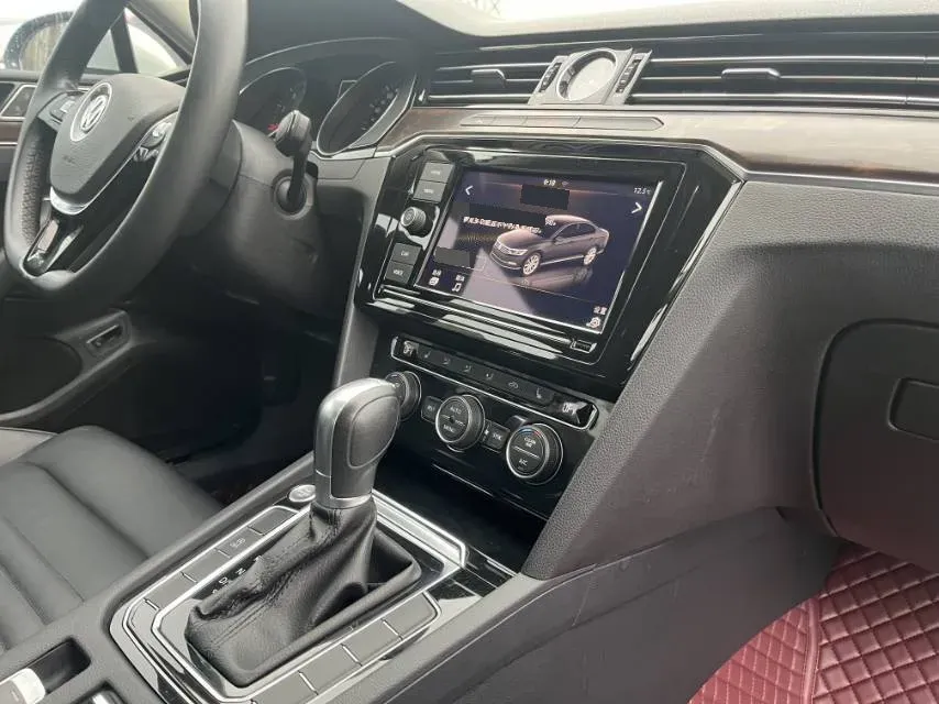 2019 Volkswagen Magotan 2.0T 186HP L4 7DCT,autocango,china used car exporter,china ev exporter,chinese used car exporter,chinese used ev exporter