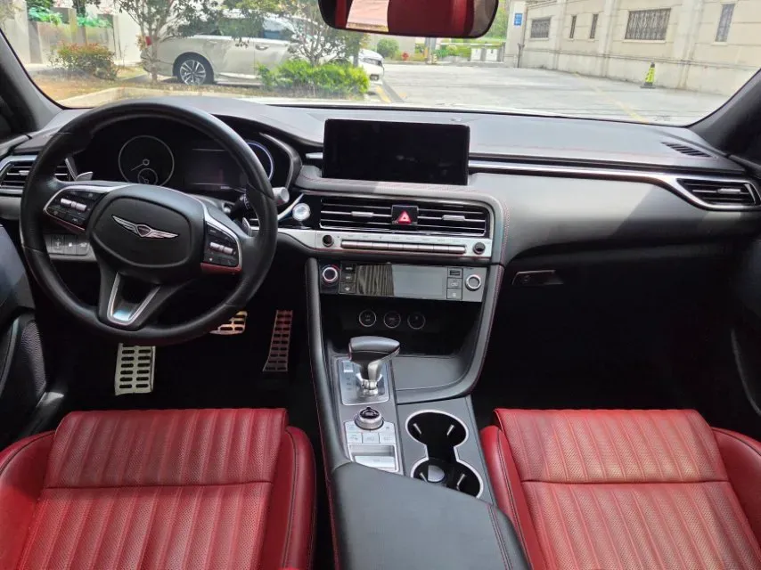 2024 Genesis G70 2.0T 245HP L4 8AT,autocango,china used car exporter,china ev exporter,chinese used car exporter,chinese used ev exporter