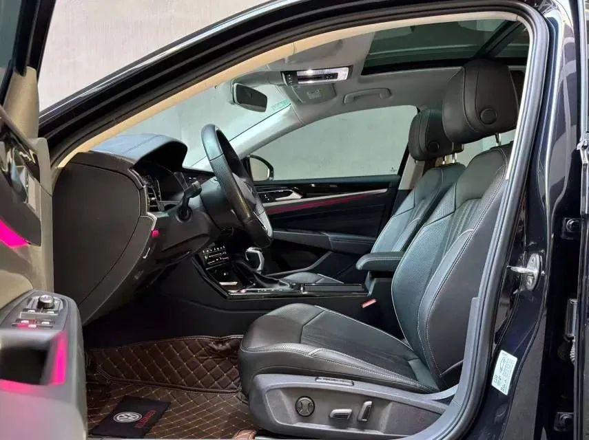 2022 Xpeng P7 BEV 60.2KWH,autocango,china used car exporter,china ev exporter,chinese used car exporter,chinese used ev exporter