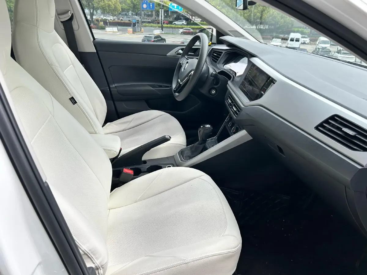 2021 Bestune T55 1.5T 169HP L4 7DCT,autocango,china used car exporter,china ev exporter,chinese used car exporter,chinese used ev exporter