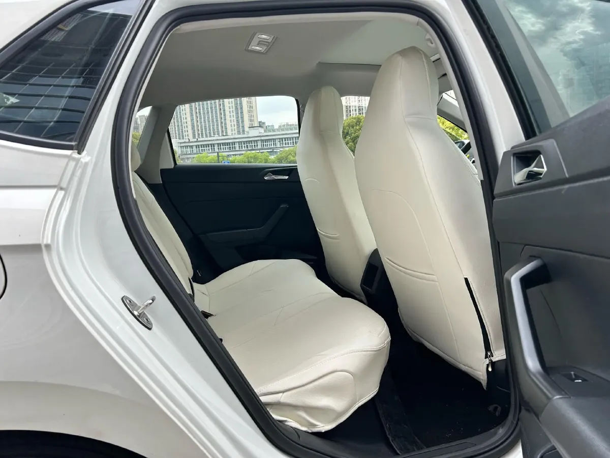 2021 Bestune T55 1.5T 169HP L4 7DCT,autocango,china used car exporter,china ev exporter,chinese used car exporter,chinese used ev exporter